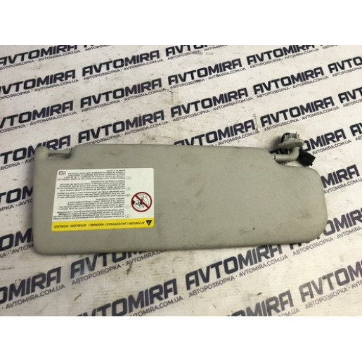 Козирок сонцезахисний лівий VW Passat B7 2010- 1K0857551